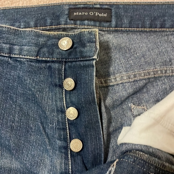 Jeans - Picture 2 of 4